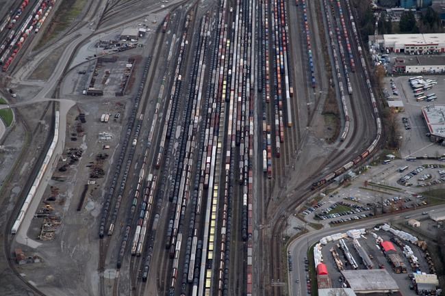 Trade deficit narrowed in May as exports rose and imports fell again | iNFOnews.ca Trade deficit narrowed in May as exports rose and imports fell again | iNFOnews.ca