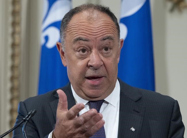 Quebec government reveals nearly 50 educational institutions struck by COVID-19 | iNFOnews.ca