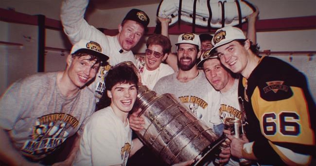 Review: 'Red Penguins' is the wild and crazy story of Russian hockey in 1990s | iNFOnews.ca CP311555128