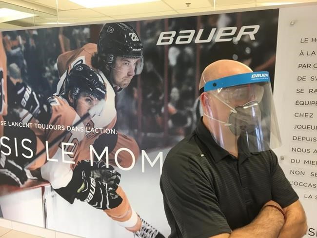 Hockey gear manufacturer Bauer gets green light to make visors for medical staff | iNFOnews.ca