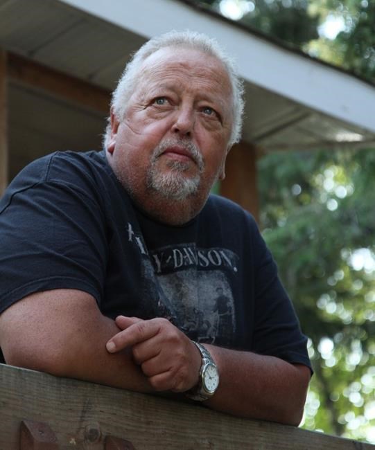 'Complicated' grief during pandemic has group calling for federal funding | iNFOnews.ca 'Complicated' grief during pandemic has group calling for federal funding | iNFOnews.ca