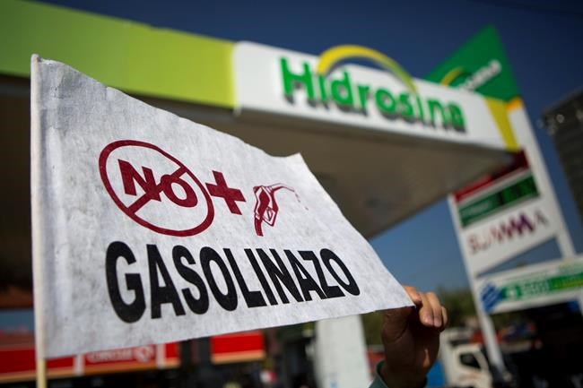 Mexicans block roads, stations to protest gasoline hikes | iNFOnews.ca