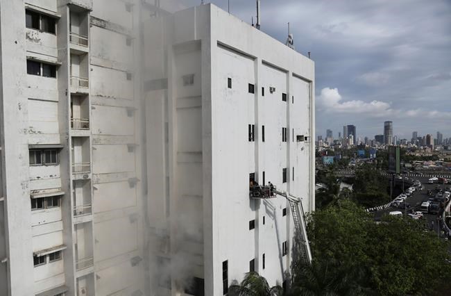 89 safely rescued after Mumbai office building catches fire | iNFOnews.ca