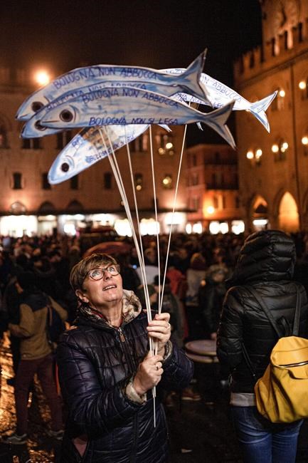 Italy's ‘Sardines’ movement threatens Salvini’s dominance | iNFOnews.ca Italy's ‘Sardines’ movement threatens Salvini’s dominance | iNFOnews.ca