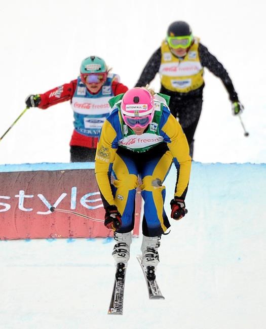 2 Swedish skiers injured at ski cross event in Italy | iNFOnews.ca