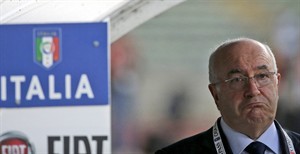 UEFA bans Italian football federation president Tavecchio for 6 months for racist comment | iNFOnews.ca CP30192605