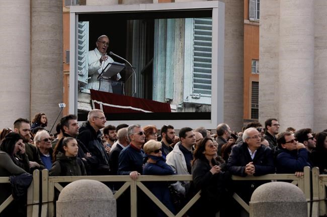 Pope holds minute of silence for Egypt mosque attack victims | iNFOnews.ca