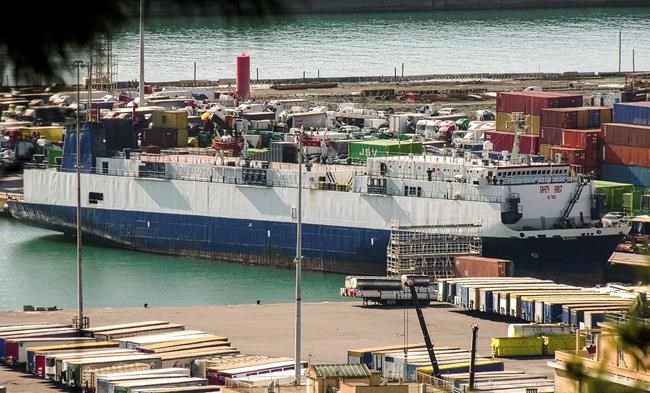 Lawyer claims Italy can't charge captain in Libya arms case | iNFOnews.ca