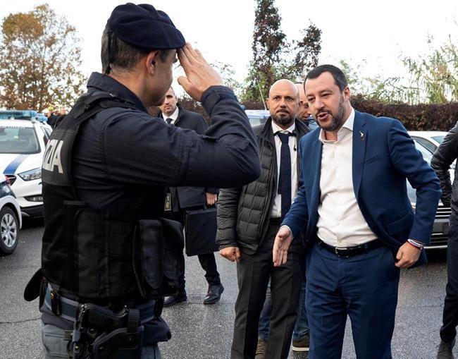 Rome police evict, plan to demolish alleged mobsters' homes | iNFOnews.ca Rome police evict, plan to demolish alleged mobsters' homes | iNFOnews.ca