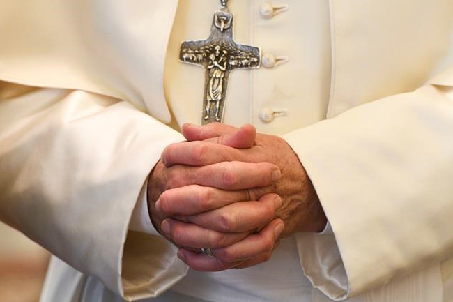 Chile's bishops resign en masse over sex abuse coverup | iNFOnews.ca Chile's bishops resign en masse over sex abuse coverup | iNFOnews.ca