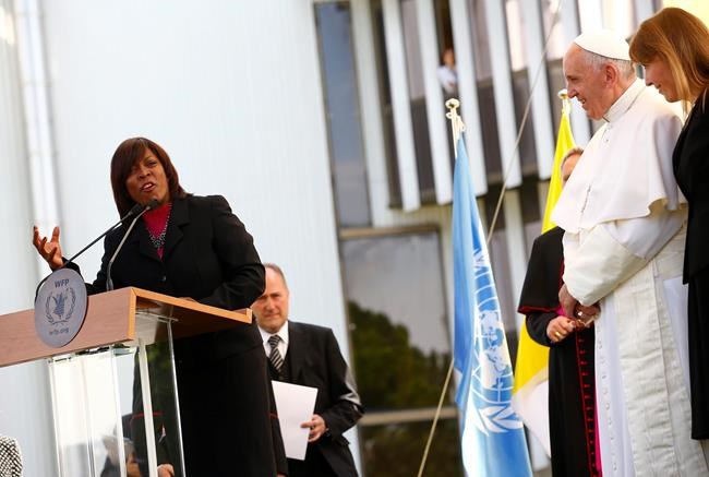 Pope calls delivery of weapons, not food a 'strange paradox' | iNFOnews.ca