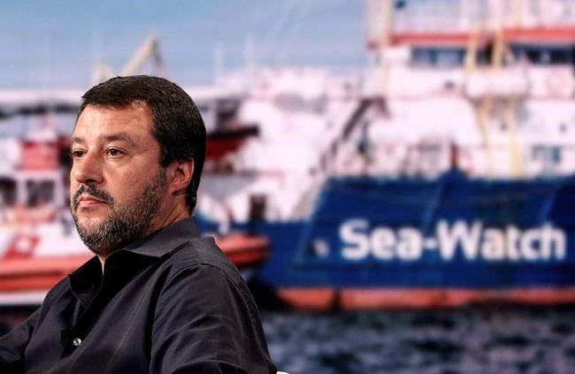 German captain defies Italy again, moves closer to port | iNFOnews.ca German captain defies Italy again, moves closer to port | iNFOnews.ca