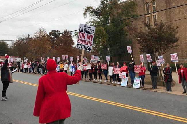 Little Rock teachers strike over state’s control of district | iNFOnews.ca Little Rock teachers strike over state’s control of district | iNFOnews.ca