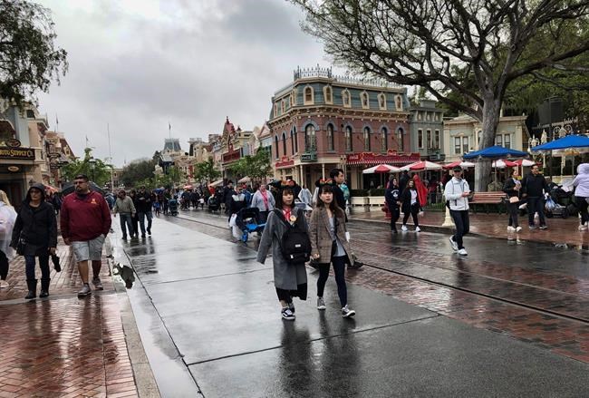 Disneyland visitors savour final day before closure for virus | iNFOnews.ca