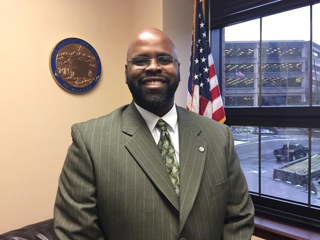 Alaska reporter says state senator slapped him | iNFOnews.ca CP361602435