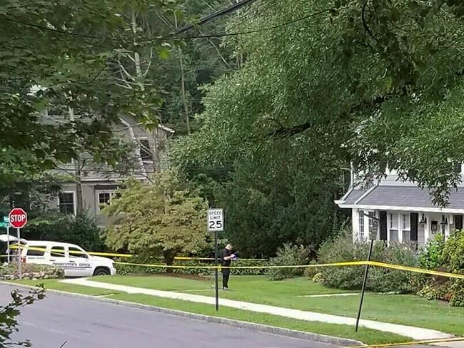 Homicide probe opened after man, woman found dead | iNFOnews.ca