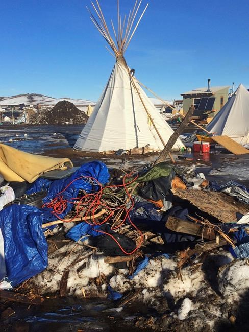 Deadline looms for Dakota Access pipeline protest camp | iNFOnews.ca
