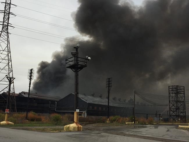Former steel mill fire prompts evacuation of 300 homes | iNFOnews.ca