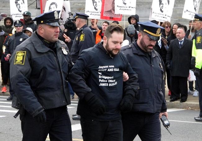 Protesters call for charges against officer who killed teen | iNFOnews.ca