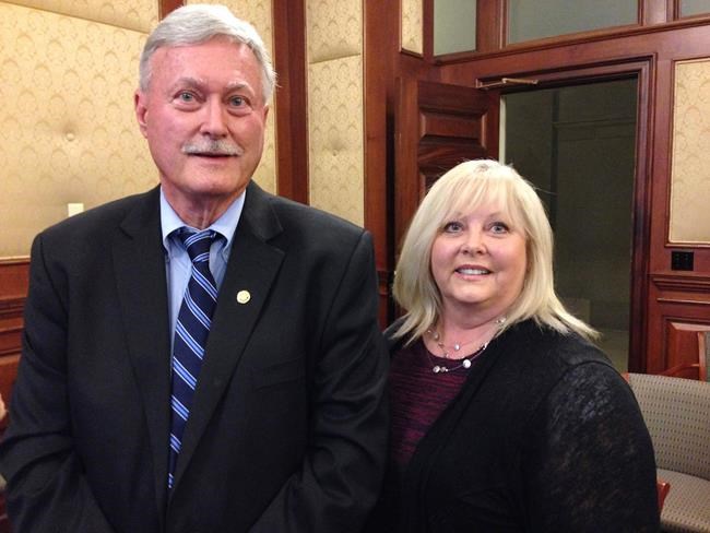 Missouri targets doctor dearth, expands first-in-nation law | iNFOnews.ca Missouri targets doctor dearth, expands first-in-nation law | iNFOnews.ca