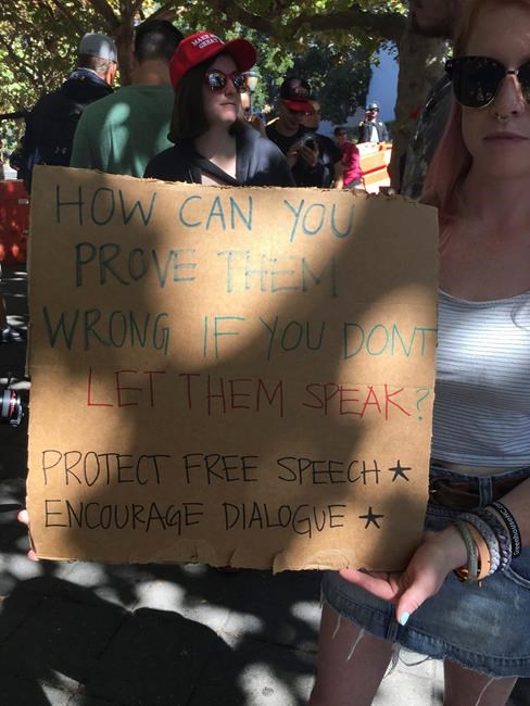 Right-wing activist holds short, small California rally | iNFOnews.ca