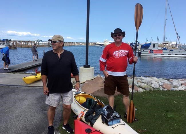 As kayaking catches big wave, authorities cite rookie risks | iNFOnews.ca