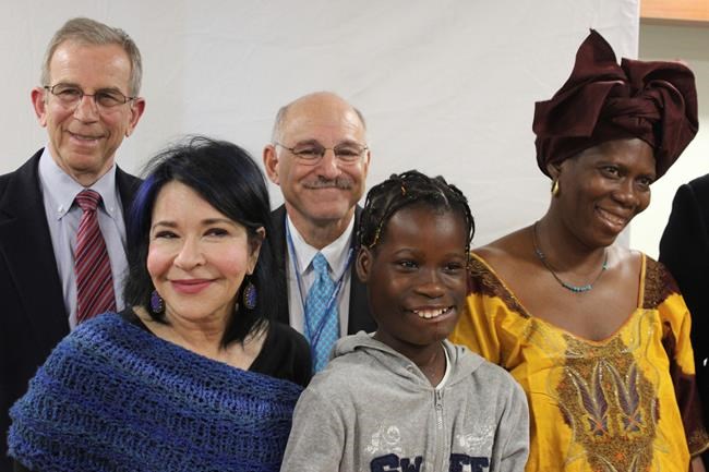 US surgeons remove 6-pound tumour from Gambian girl's mouth | iNFOnews.ca US surgeons remove 6-pound tumour from Gambian girl's mouth | iNFOnews.ca
