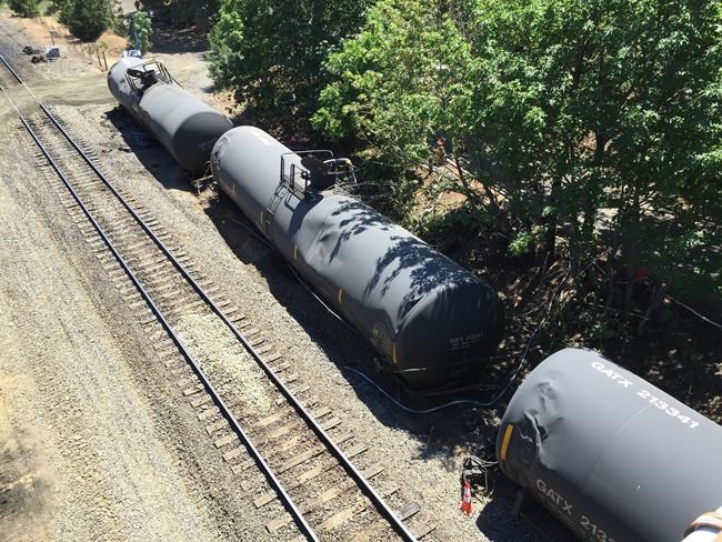 Anger as trains resume after Oregon derailment, fire | iNFOnews.ca
