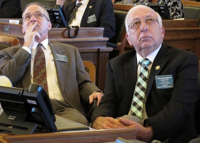 Kansas lawmakers pass bill aimed at luring big chicken plant | iNFOnews.ca
