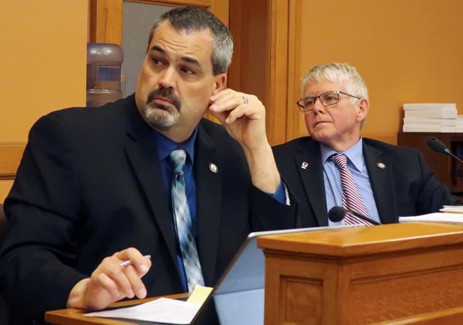 After tax cuts many saw as a failure, Kansas may cut again | iNFOnews.ca After tax cuts many saw as a failure, Kansas may cut again | iNFOnews.ca