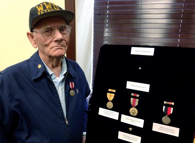WWII veteran, 91, receives overdue medals in Rhode Island | iNFOnews.ca