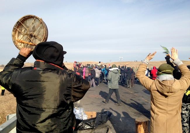 Officers douse pipeline protesters in subfreezing weather | iNFOnews.ca Officers douse pipeline protesters in subfreezing weather | iNFOnews.ca