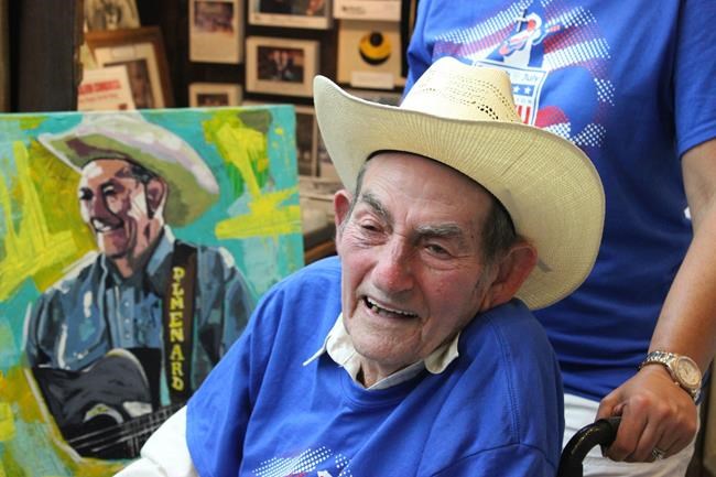 D.L. Menard, Cajun music ambassador, is dead at 85 | iNFOnews.ca