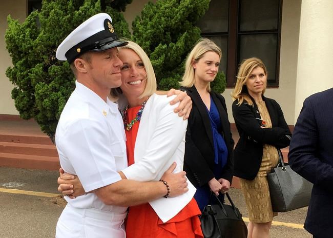 Witness in Navy SEAL trial takes blame for killing | iNFOnews.ca CP1614244524