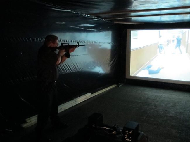 In shooting simulator, fairgoers aim from police perspective | iNFOnews.ca In shooting simulator, fairgoers aim from police perspective | iNFOnews.ca