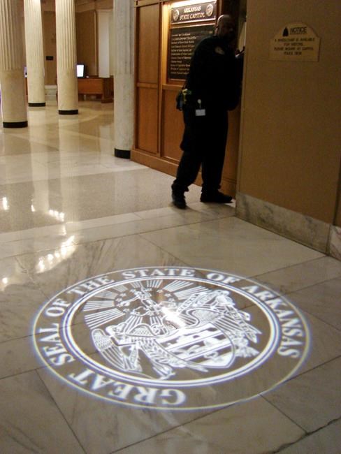 Arkansas legislators weighing reduced access to police info | iNFOnews.ca