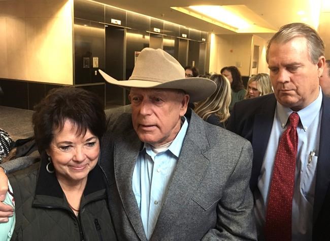 Cliven Bundy emerges free, defiant after Nevada case tossed | iNFOnews.ca Cliven Bundy emerges free, defiant after Nevada case tossed | iNFOnews.ca