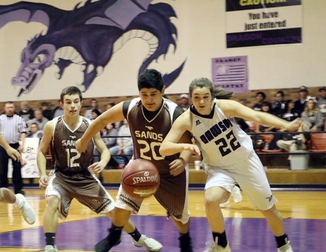 Creating co-ed team saved season for tiny West Texas school | iNFOnews.ca