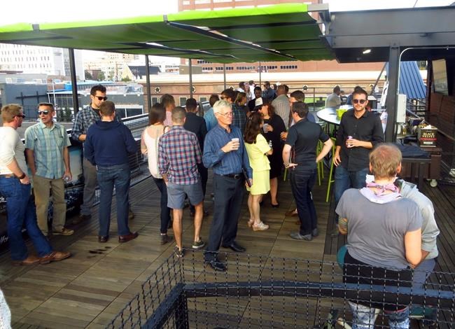 Bring your own weed: Denver allows pot in bars, eateries | iNFOnews.ca Bring your own weed: Denver allows pot in bars, eateries | iNFOnews.ca