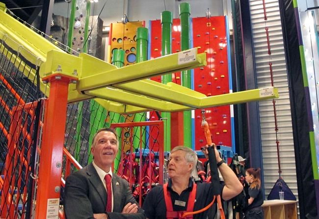 Governor marks new attraction at ski resort hit by fraud | iNFOnews.ca
