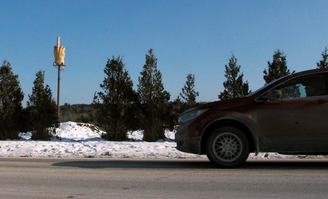 Man puts up sculpture of middle finger as a message to town | iNFOnews.ca Man puts up sculpture of middle finger as a message to town | iNFOnews.ca