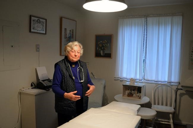 Doctor fights to regain license lost to lax computer skills | iNFOnews.ca