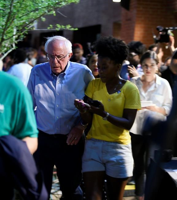 Democratic candidate Sanders to speak at black press meeting | iNFOnews.ca