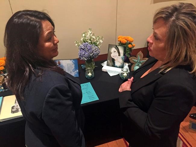 New Mexico looks for opioid solutions amid tributes to dead | iNFOnews.ca New Mexico looks for opioid solutions amid tributes to dead | iNFOnews.ca