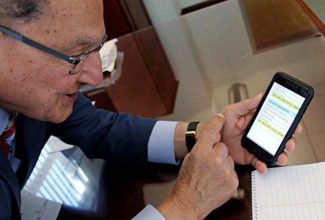 Justice is kind, and viral: Folksy judge, 80, becomes a star | iNFOnews.ca CP856285884
