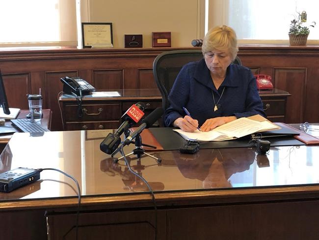Maine becomes 8th state to legalize assisted suicide | iNFOnews.ca Maine becomes 8th state to legalize assisted suicide | iNFOnews.ca