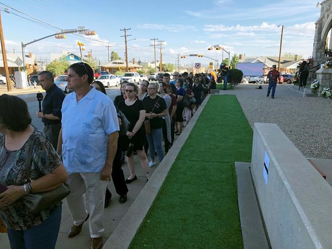 Hundreds come to honour El Paso victim after public invited | iNFOnews.ca Hundreds come to honour El Paso victim after public invited | iNFOnews.ca
