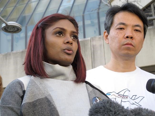 Relatives of MH370 victims want more possible debris studied | iNFOnews.ca