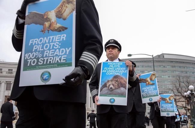 Frontier pilots demonstrate in Denver amid pay fight | iNFOnews.ca