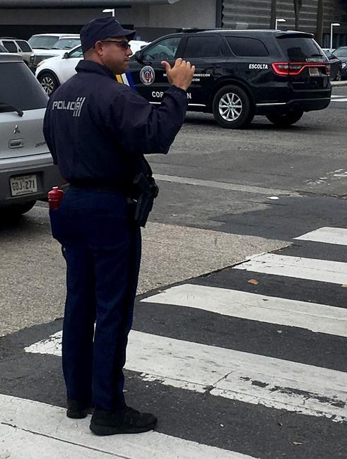 With traffic lights out, Puerto Ricans cope with road snarls | iNFOnews.ca With traffic lights out, Puerto Ricans cope with road snarls | iNFOnews.ca